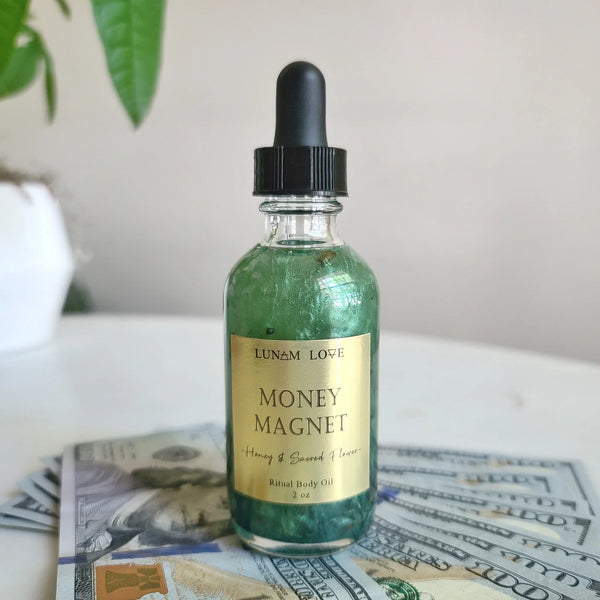 Money magnet ritual oil